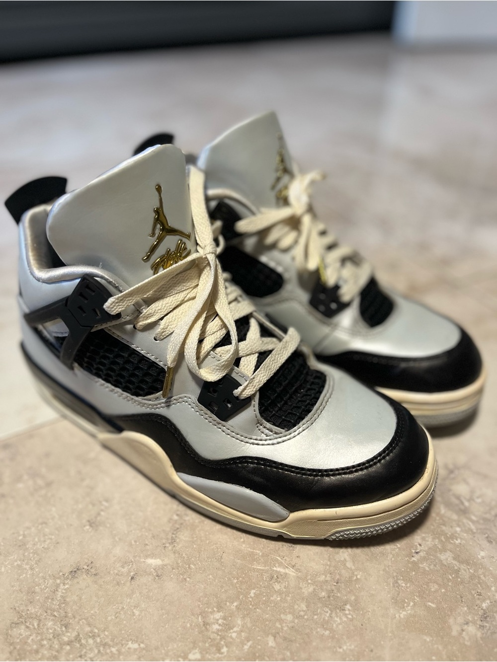 Big Kid's Jordan 4 Retro Pure Platinum/Metallic Gold (FZ8585 070)